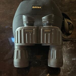 Steiner Predator Binoculars with Case